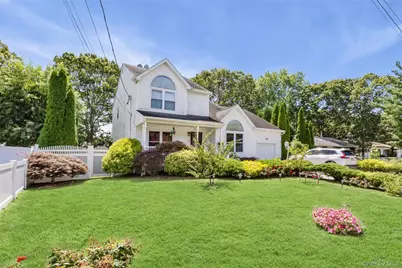 106 Chanel Drive E, Shirley, NY 11967 - Photo 9