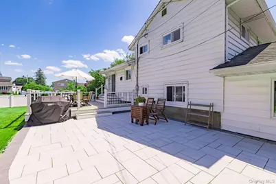 21 Pinetree Avenue, Hicksville, NY 11801 - Photo 21