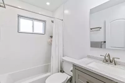 21 Pinetree Avenue, Hicksville, NY 11801 - Photo 13
