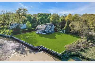10450 New Suffolk Avenue, Cutchogue, NY 11935 - Photo 3