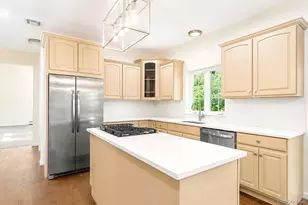 138 Half Moon Rd, Highland, NY 12528 - Photo 7