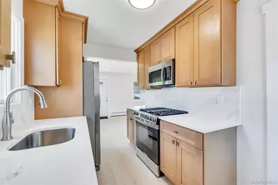 23 Kevin Lane, Bethpage, NY 11714 - Photo 7