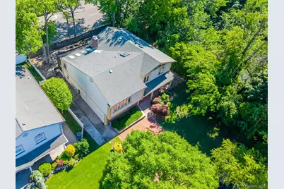 159 South Drive, Manhasset Hills, NY 11040 - Photo 31