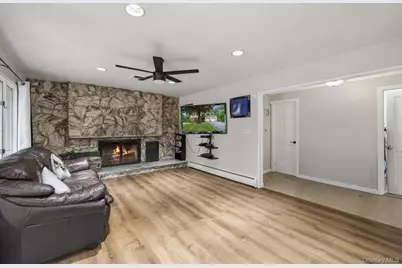 9 Amherst Road, New City, NY 10956 - Photo 13