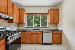 212 Arlington Ct, Bardonia, NY 10954 - Photo 15