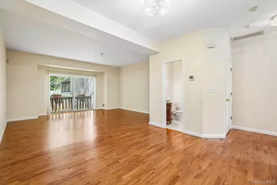 212 Arlington Court, Bardonia, NY 10954 - Photo 13