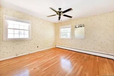 687 Golf Drive, Woodmere, NY 11581 - Photo 23