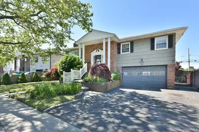 687 Golf Drive, Woodmere, NY 11581 - Photo 3