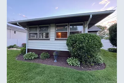 665 Dianne Street, Seaford, NY 11783 - Photo 31