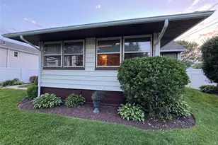 665 Dianne St, Seaford, NY 11783 - Photo 31