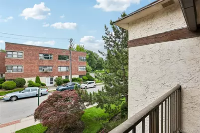530 Hudson Avenue, Cedarhurst, NY 11516 - Photo 5