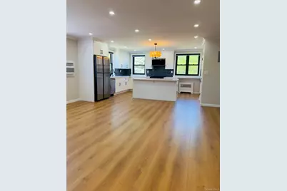 246-46 57th Drive #upper, Douglaston, NY 11362 - Photo 9