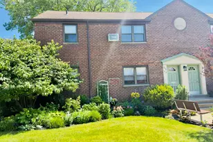 246-46 57th Dr, Douglaston, NY 11362 - Photo 3