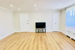 246-46 57th Dr, Douglaston, NY 11362 - Photo 5