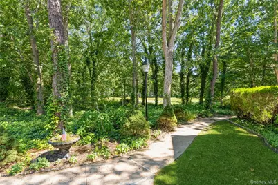 296 Birchwood Road #296, Medford, NY 11763 - Photo 17