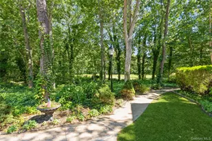 296 Birchwood Rd, Medford, NY 11763 - Photo 17