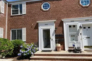 263-33 73rd Ave, Glen Oaks, NY 11004 - Photo 3