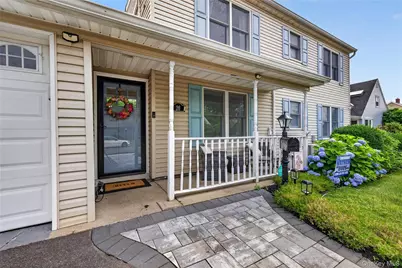 26 Saddler Lane, Levittown, NY 11756 - Photo 3