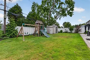26 Saddler Ln, Levittown, NY 11756 - Photo 19