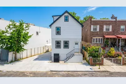 1148 E 211th Street, Bronx, NY 10469 - Photo 1