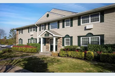 1750 W Main Street #H16, Riverhead, NY 11901 - Photo 1
