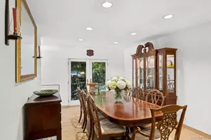 21 Woodridge Ln, Sea Cliff, NY 11579 - Photo 7