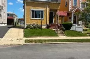 137-43 233rd St, Rosedale, NY 11422 - Photo 1