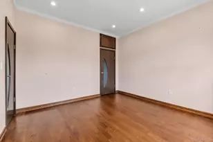 105-06 62nd Dr, Forest Hills, NY 11375 - Photo 19
