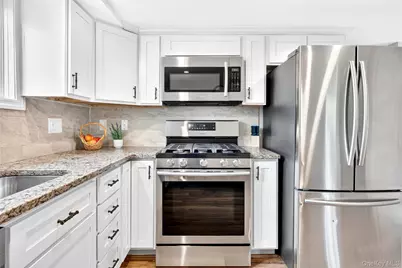 404 Tompkins Avenue, Nyack, NY 10960 - Photo 13