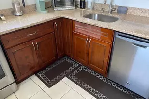 260-11 73rd Ave, Glen Oaks, NY 11004 - Photo 9