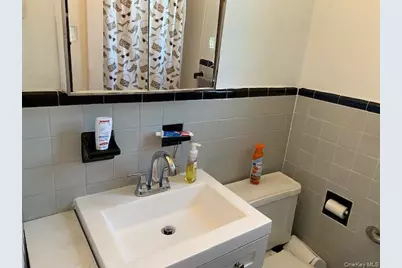 260-11 73rd Avenue #E-2, Glen Oaks, NY 11004 - Photo 15