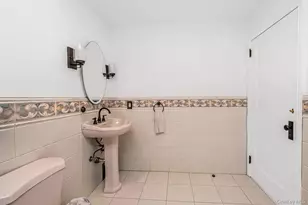 4 Knox Pl, New York, NY 10314 - Photo 19