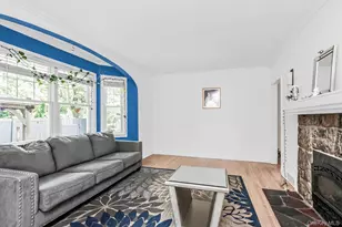 4 Knox Pl, New York, NY 10314 - Photo 11