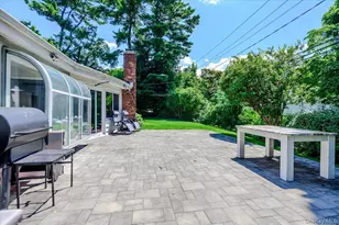 70 Longfellow Rd, Great Neck, NY 11023 - Photo 25
