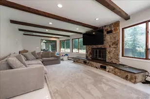 70 Longfellow Rd, Great Neck, NY 11023 - Photo 15