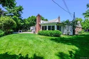 70 Longfellow Rd, Great Neck, NY 11023 - Photo 27