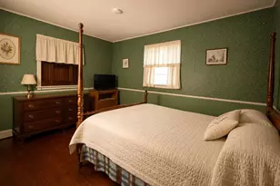 212 Union Ave, Patchogue, NY 11772 - Photo 9
