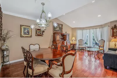 1130 Savoy Drive, Melville, NY 11747 - Photo 13