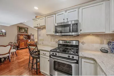 1130 Savoy Drive, Melville, NY 11747 - Photo 17