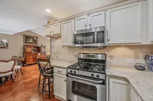 1130 Savoy Dr, Melville, NY 11747 - Photo 17