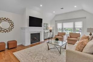 129 Fillmore St, Centerport, NY 11721 - Photo 5