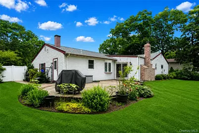 10 Saddle Hill Road, Coram, NY 11727 - Photo 25