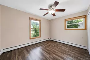 10 Saddle Hill Rd, Coram, NY 11727 - Photo 21