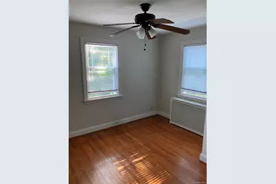 12 Maryland Avenue, Freeport, NY 11520 - Photo 5