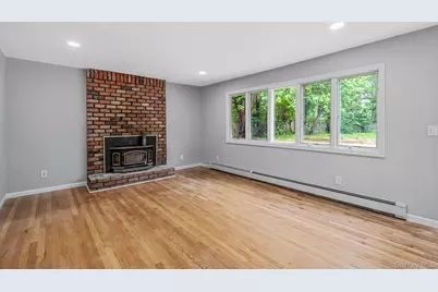 111 Pine Street, Port Jefferson Station, NY 11776 - Photo 17