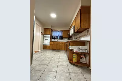 15 Meriam Street #A (First Floor), Hempstead, NY 11550 - Photo 5