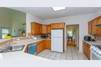 63 Guinness Way, Hopewell Junction, NY 12533 - Photo 21