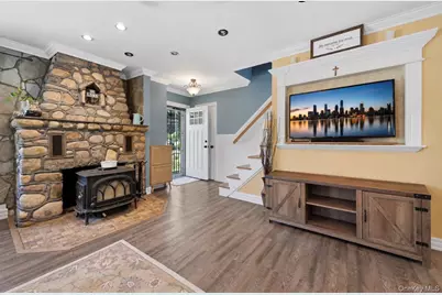 26 Hickory Road, Rocky Point, NY 11778 - Photo 5