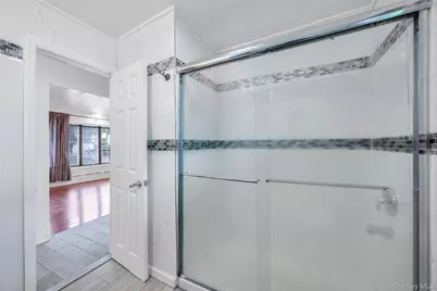 163 Miller Road, Hicksville, NY 11801 - Photo 19