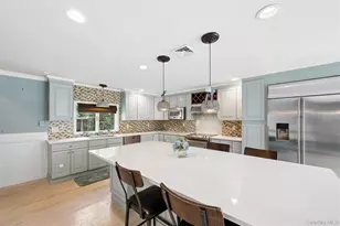 1210 Hyman Ave, Bay Shore, NY 11706 - Photo 27